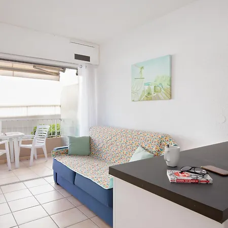 3 Pers - Climatise, Balcon, 50m, Centre-ville - Fr-1-466a-42 * Saint-Raphaël